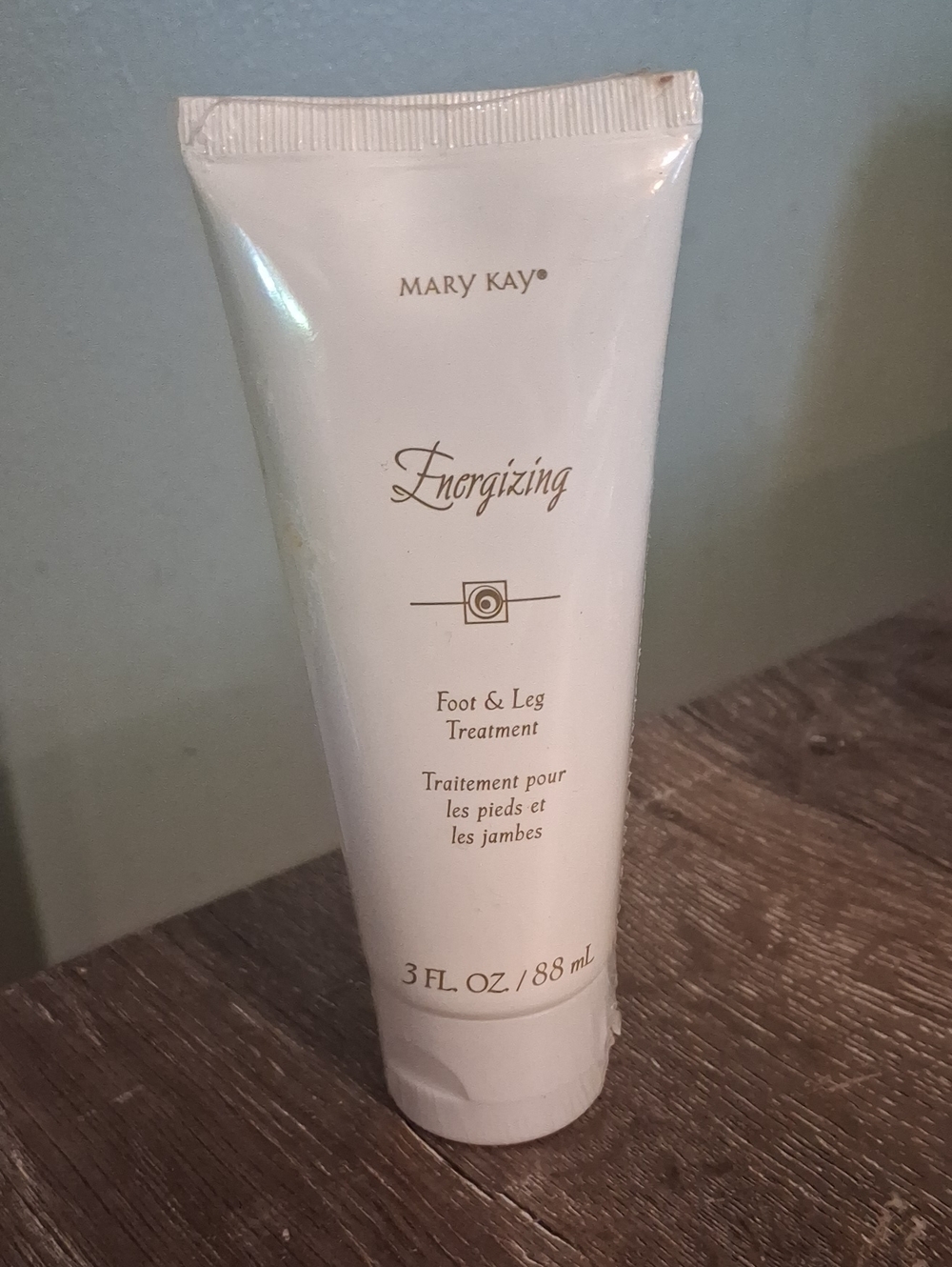 Mary Kay Energizing Foot & Leg Treatment - White